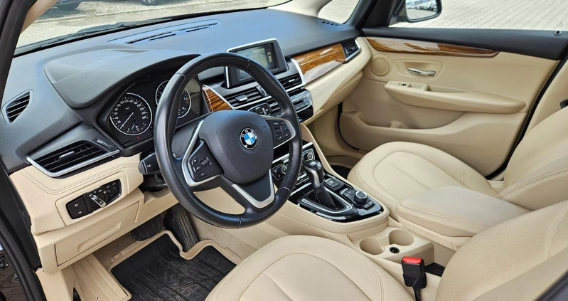 BMW Seria 2 cena 56700 przebieg: 92500, rok produkcji 2015 z Mszczonów małe 254